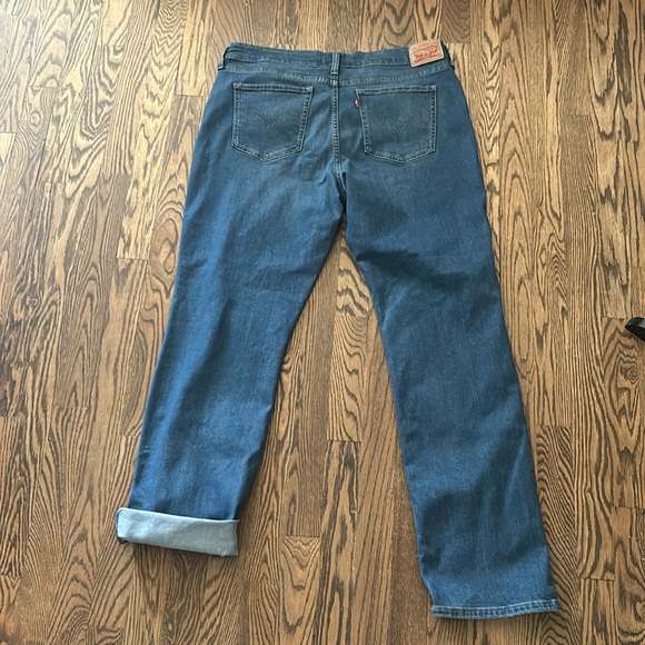 Levi’s- Relaxed straight - Picture 2 of 5